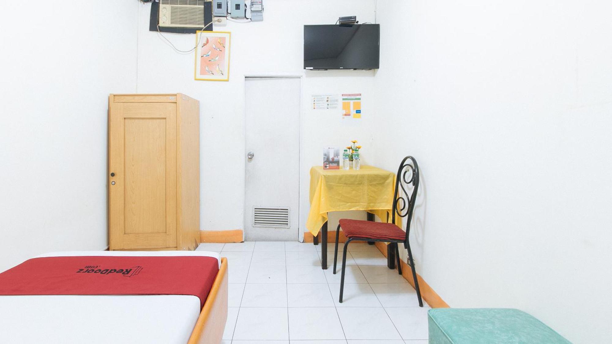Reddoorz Near East Avenue Medical Center Hotel Кесон Сити Екстериор снимка