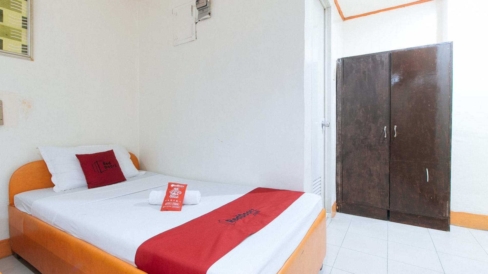 Reddoorz Near East Avenue Medical Center Hotel Кесон Сити Екстериор снимка