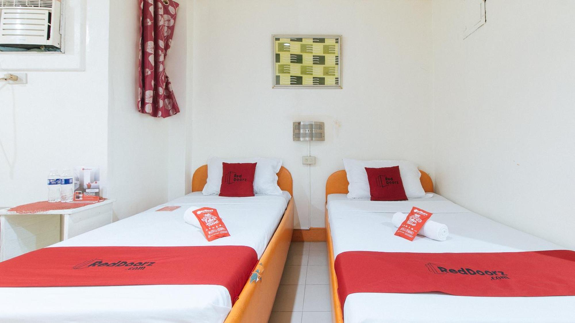 Reddoorz Near East Avenue Medical Center Hotel Кесон Сити Екстериор снимка