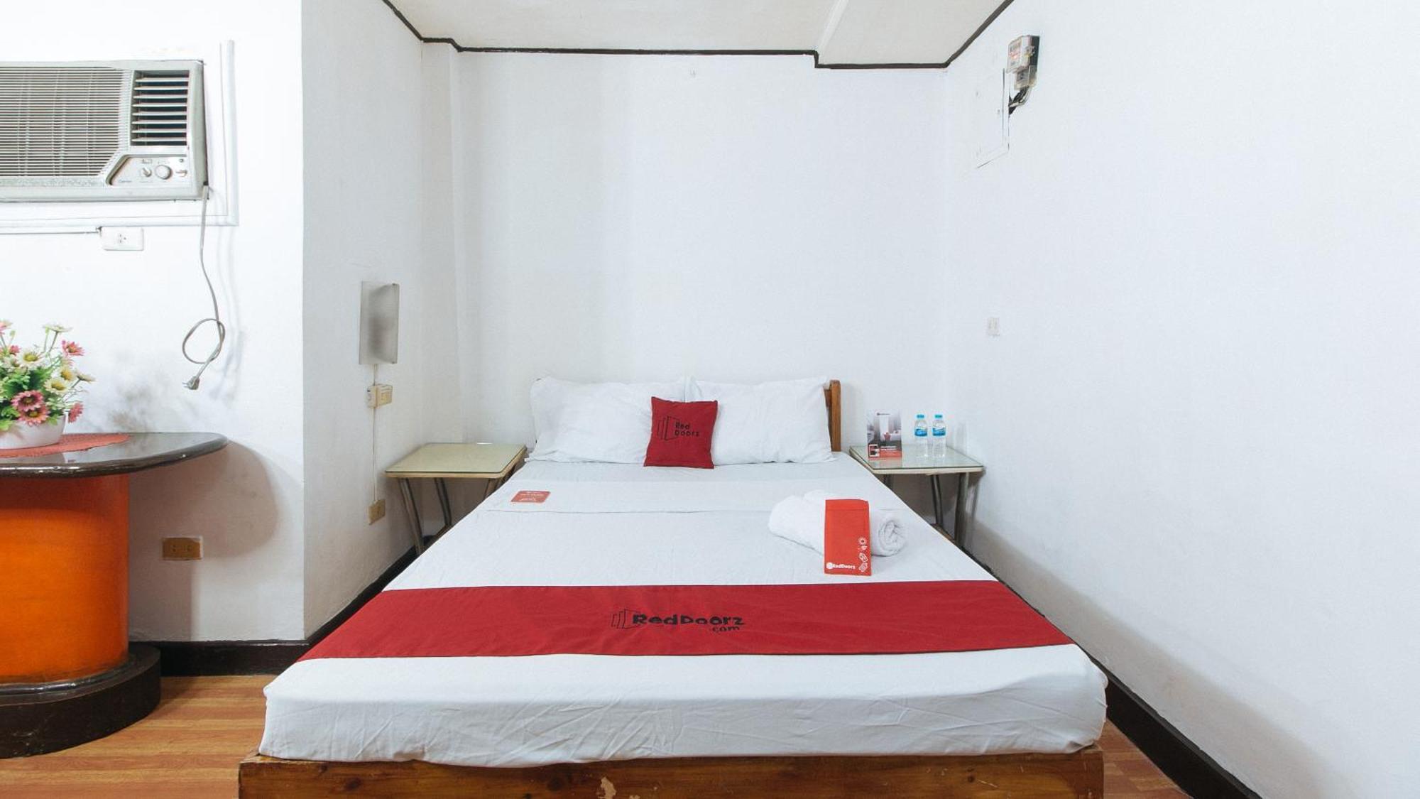 Reddoorz Near East Avenue Medical Center Hotel Кесон Сити Екстериор снимка