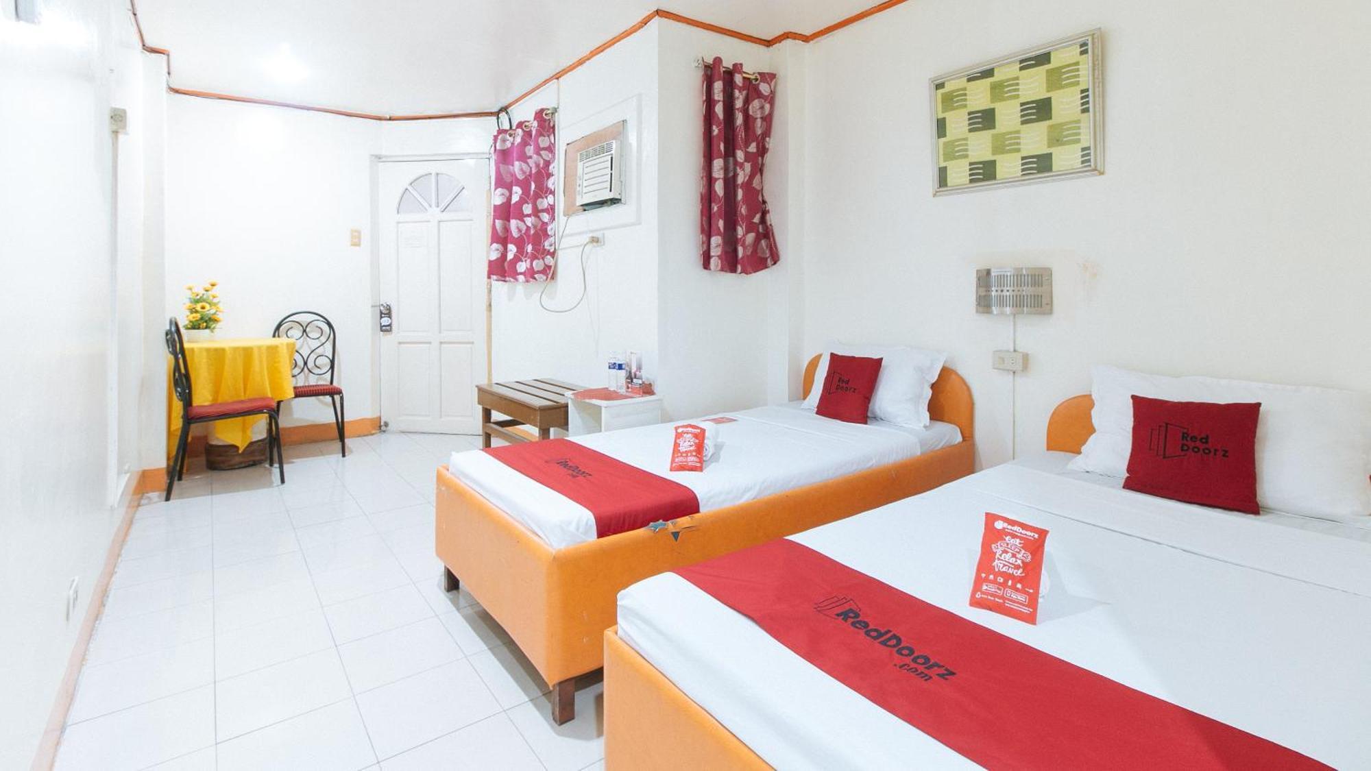 Reddoorz Near East Avenue Medical Center Hotel Кесон Сити Екстериор снимка